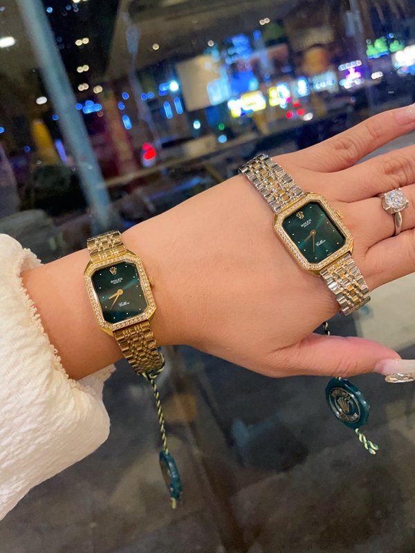 ブランド時計角部分ディテール